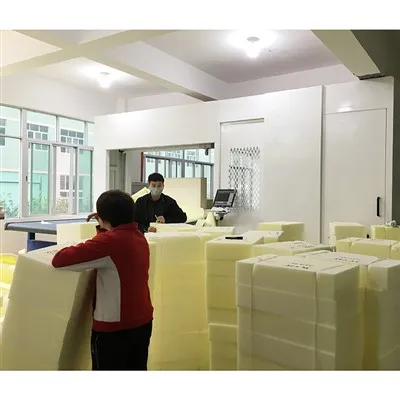 CNC stroj za rezanje spužvaste pjene